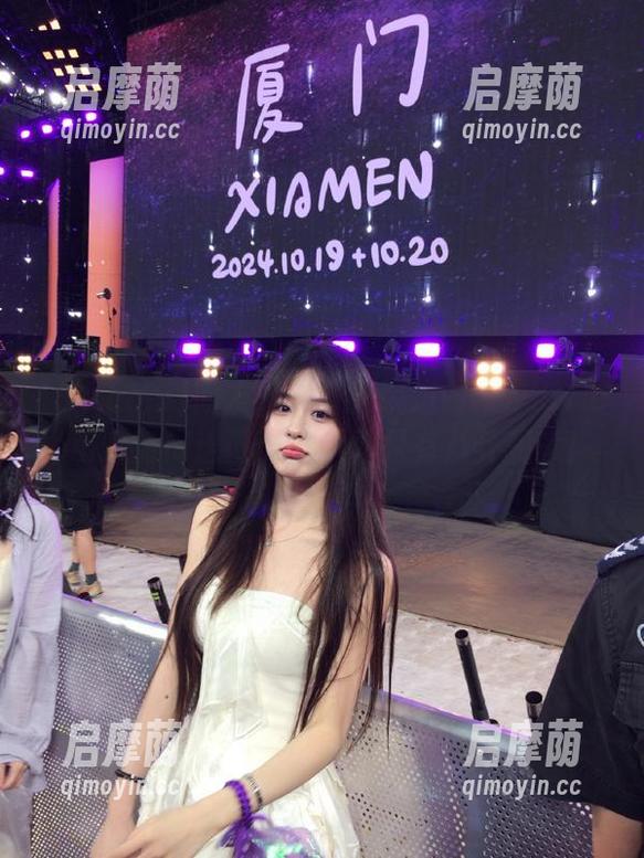 网友：简直是跳进www.51.com最新传送门，脑子里只有八卦和瓜！