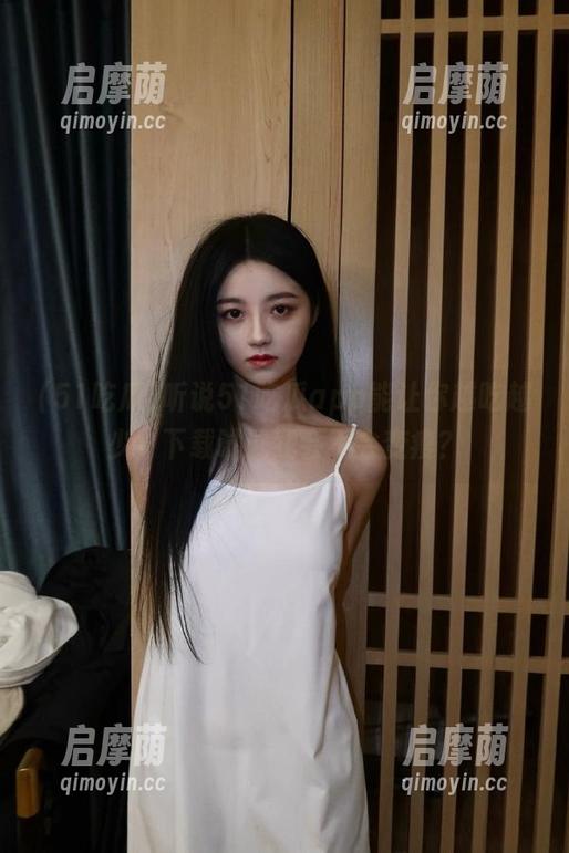 听说51吃瓜app能让你越吃越少，下载试试我会不会变瘦？