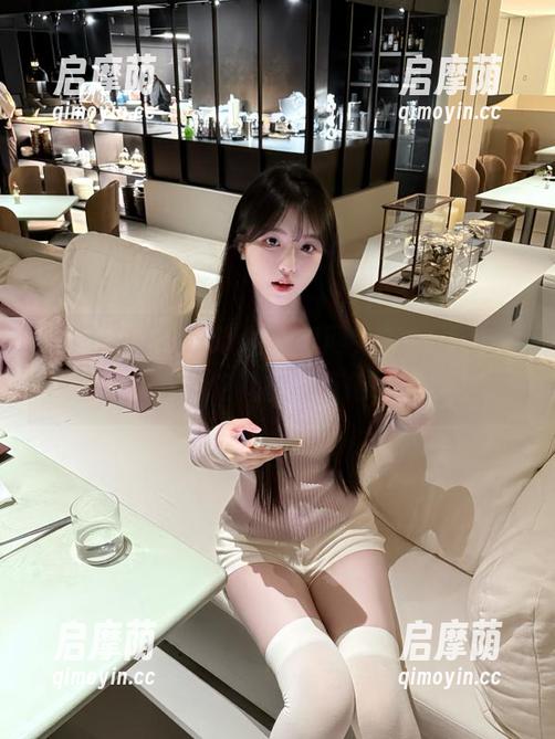 下载51吃瓜官网，吃瓜界的CNN，内幕随时直播！