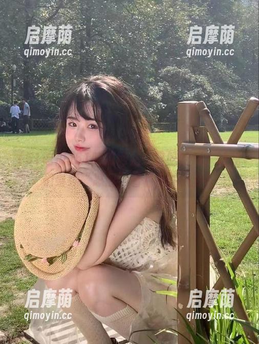 51吃瓜网站今日吃啥瓜，让我们继续“忍耐”着甜蜜的八卦！