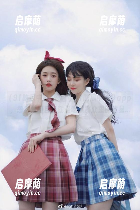 刷着《91吃瓜中心》app，忽然觉得自己就是吃瓜群众里的明星...