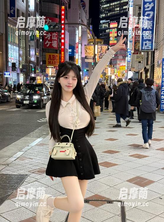 猛戳！登录hl155.fun后，我的吃瓜速度凌驾于光速！