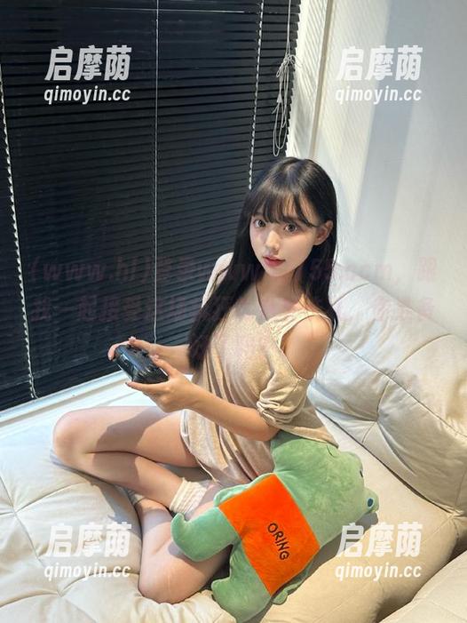 登录www.hl155.ccm，跟我一起接受这场疯狂的八卦洗礼，你准备好了吗？