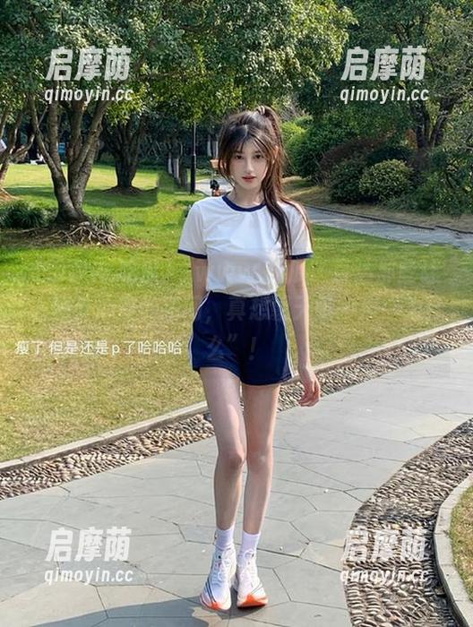 “www.吃瓜”直达那些让人额外心塞的瞬间，真想朝天吼一声“为什么”！