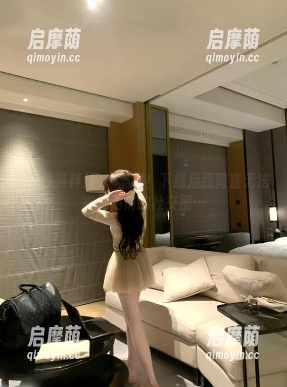 网爆黑料！下载后我简直无法直视他们的社交圈…